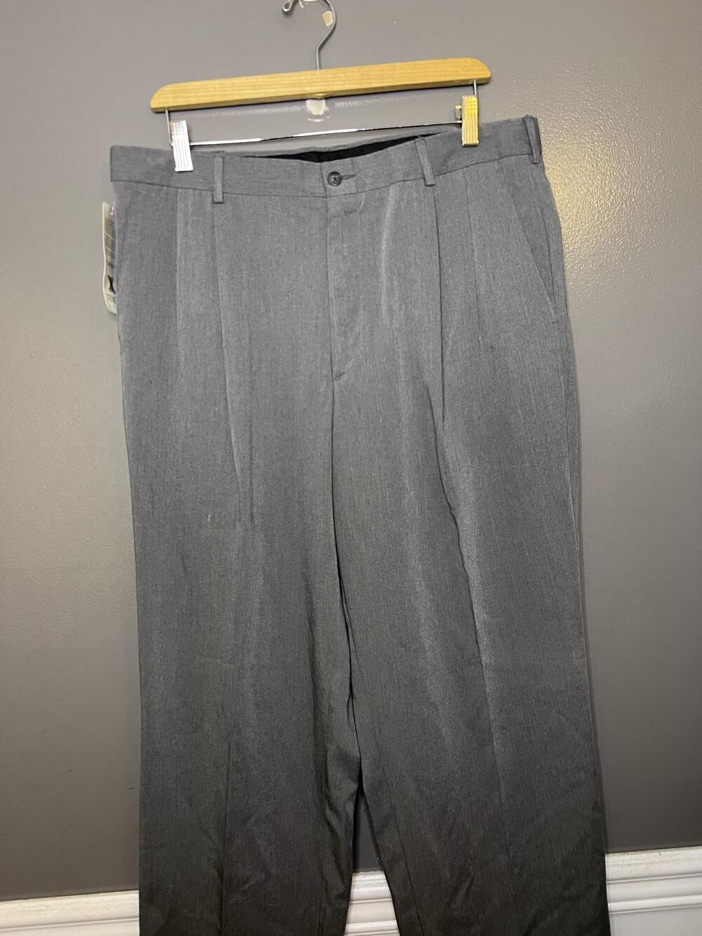 VintageTencel Pants Mens 35x30 Gray Pleated Dress Cuffed Classic Fit Work 70s